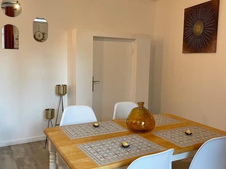 Comme Un Air De Provence A Blois Apartment Bagian luar foto