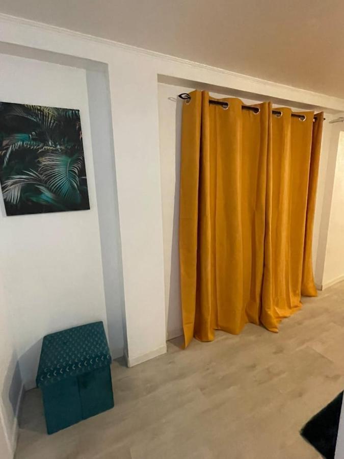 Comme Un Air De Provence A Blois Apartment Bagian luar foto