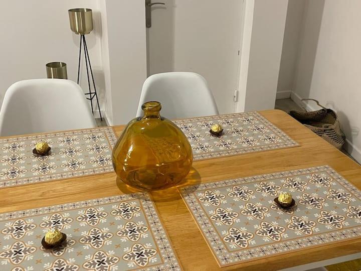 Comme Un Air De Provence A Blois Apartment Bagian luar foto