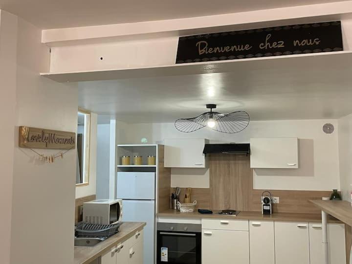 Comme Un Air De Provence A Blois Apartment Bagian luar foto