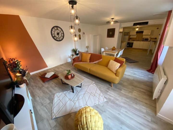 Comme Un Air De Provence A Blois Apartment Bagian luar foto