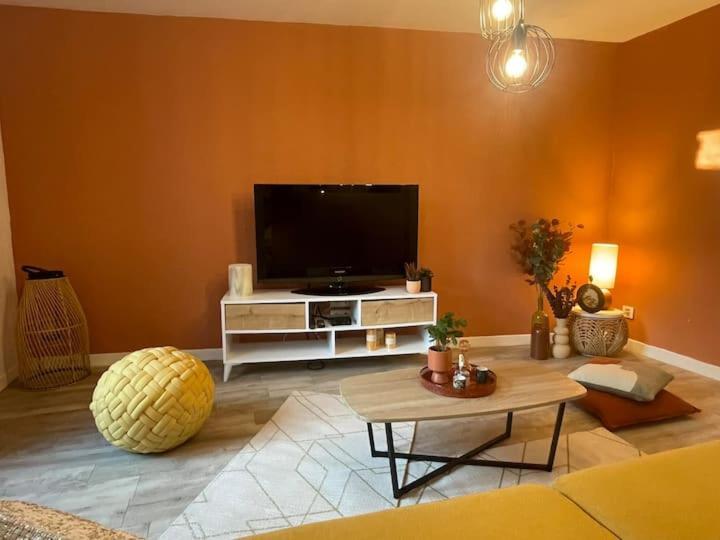 Comme Un Air De Provence A Blois Apartment Bagian luar foto
