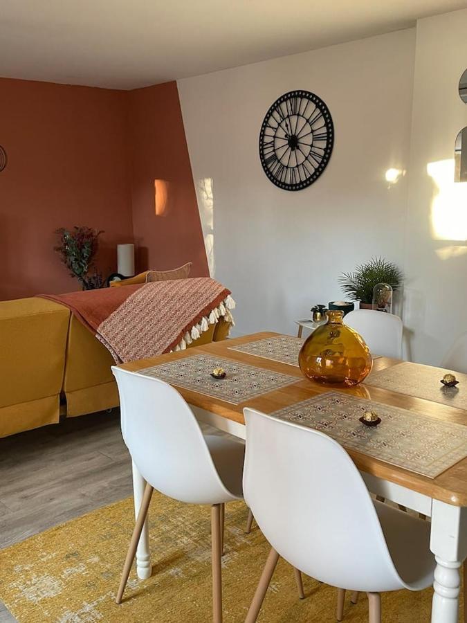 Comme Un Air De Provence A Blois Apartment Bagian luar foto